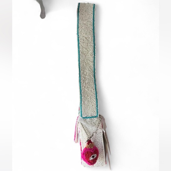 Viral Made in India Coastal Crab Sacred Heart Eye
Beaded Shoulder Bag - Picture 3 of 4